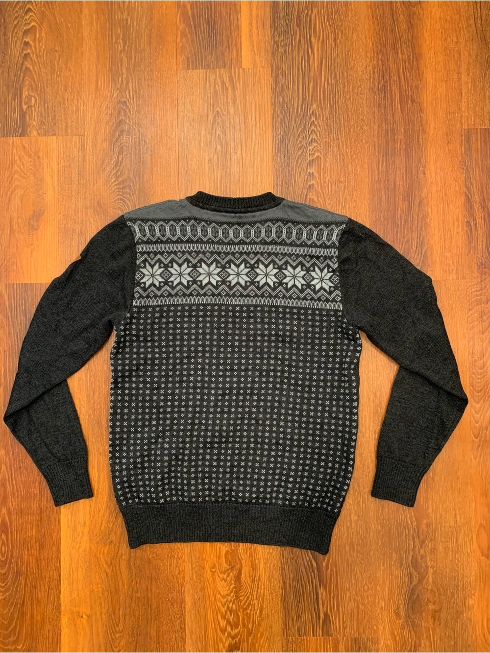 DALE OF NORWAY Men's Merino Wool Sweater Size S Gray Snowflake Skiing *Flawed - Picture 2 of 12